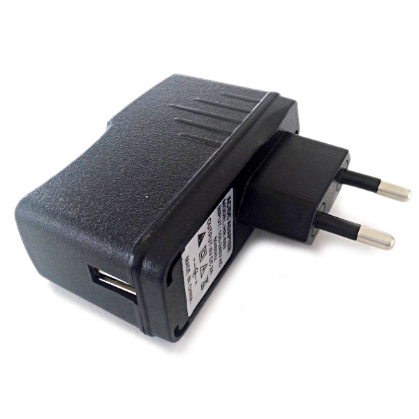 AC adapter 5V/2A USB