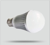 LED Lampe E27 7W (weiss)